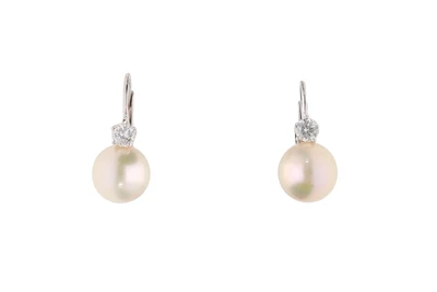 Paio di orecchini con diamanti e perle coltivate - Asta Preziosi