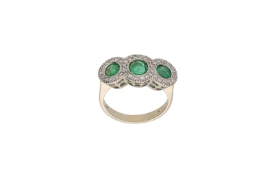 Anello con smeraldi e diamanti - Asta Preziosi