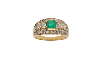Anello con smeraldo e diamanti - Asta Preziosi