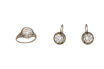 Parure con diamanti e pietre blu - Asta Preziosi
