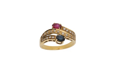 Anello con diamanti, rubino e zaffiro - Asta Preziosi