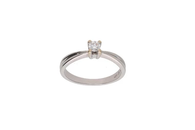 Alfieri e St.John, anello con diamante - Asta Preziosi