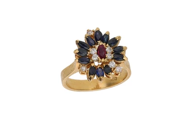 Anello con diamanti, rubino e zaffiri - Asta Preziosi