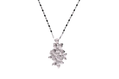 Collana con ciondolo - Asta Preziosi
