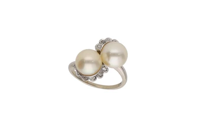 Anello con diamanti e perle - Asta Preziosi