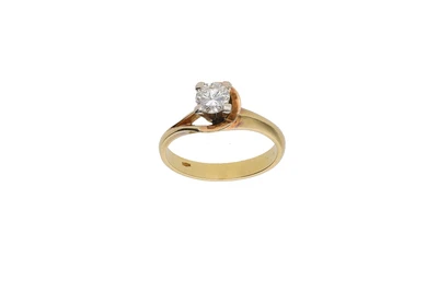 Anello solitario con diamante - Asta Preziosi