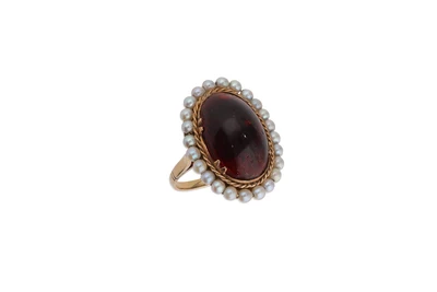 Anello con pietra e perline - Asta Preziosi