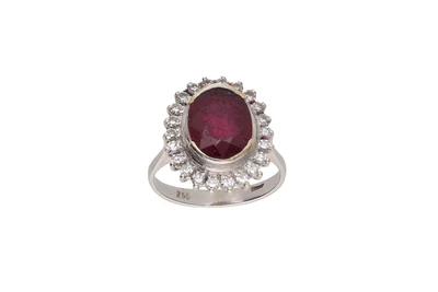 Anello con diamanti e pietra - Asta Preziosi