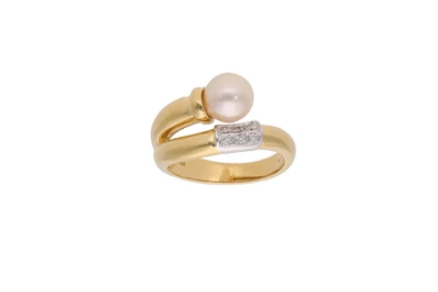 Anello con perla coltivata e diamanti - Asta Preziosi