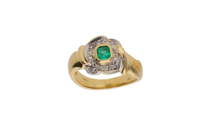 Anello con smeraldo e diamanti - Asta Preziosi