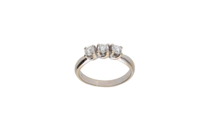 Anello con diamanti - Asta Preziosi