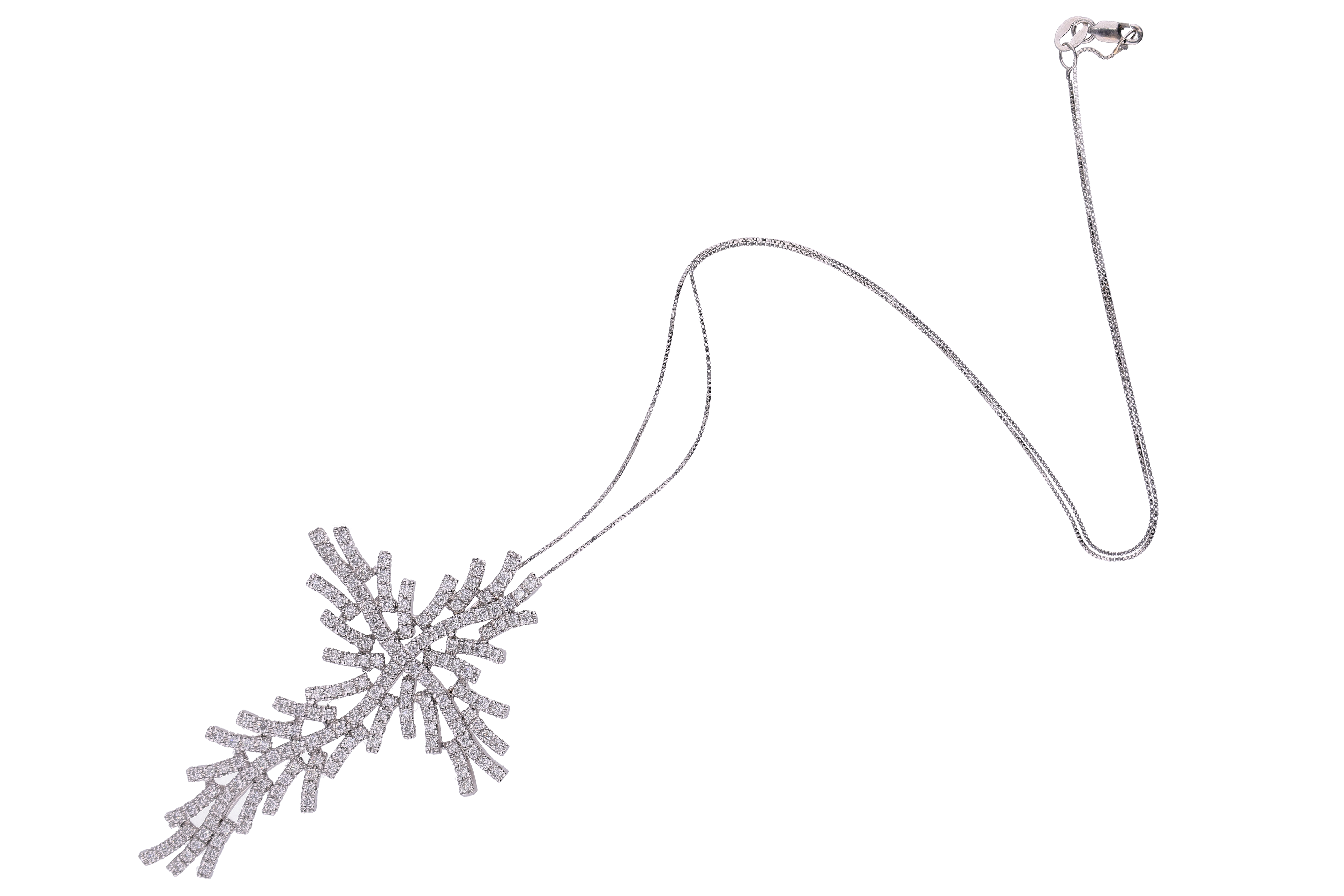 Collier con pendente a forma di croce con diamanti - Asta Preziosi