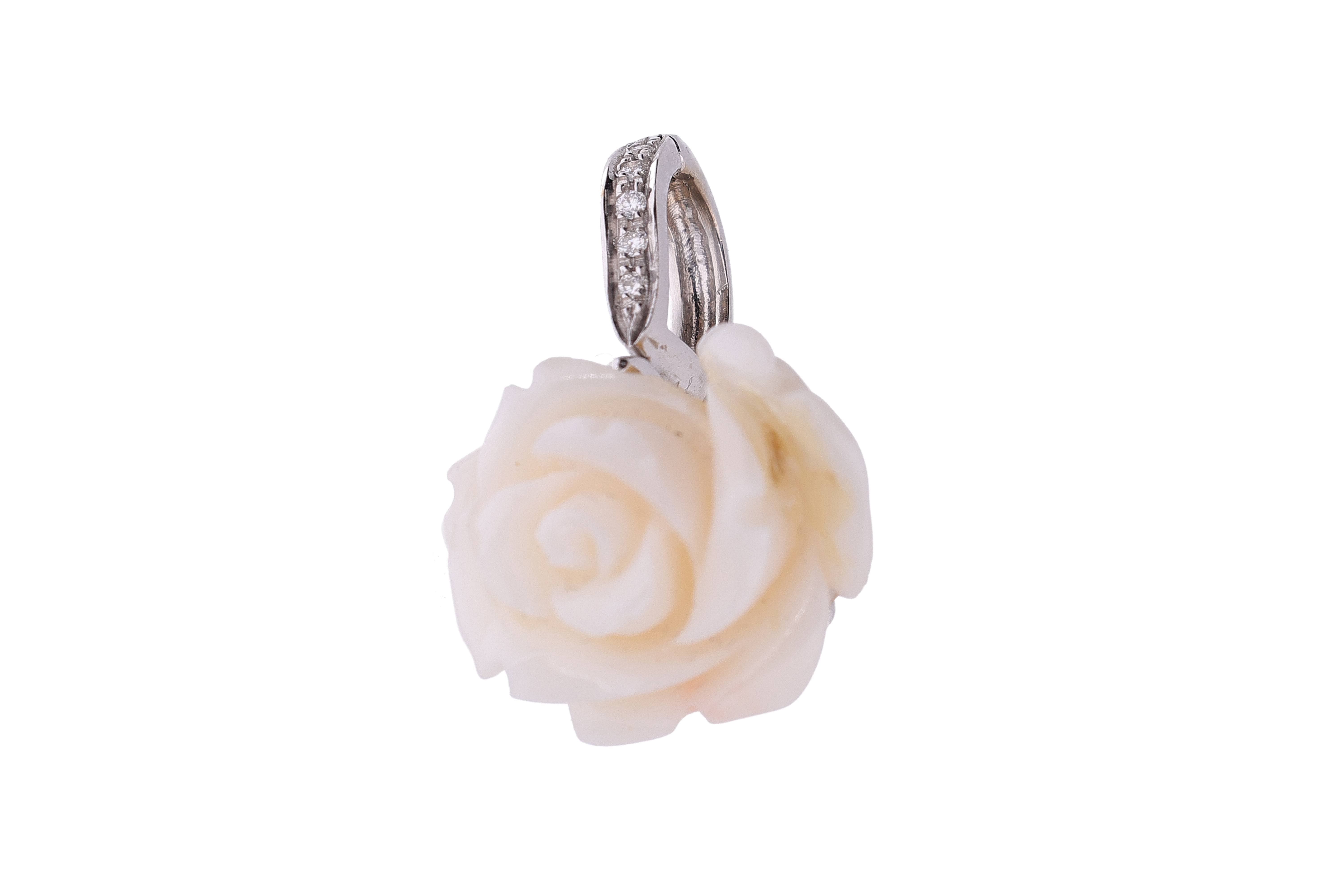 Pendente con rosa di corallo - Asta Preziosi