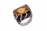 Anello con diamanti, pietra e smalti - Asta Preziosi Anello con diamanti, pietra e smalti - Asta Preziosi