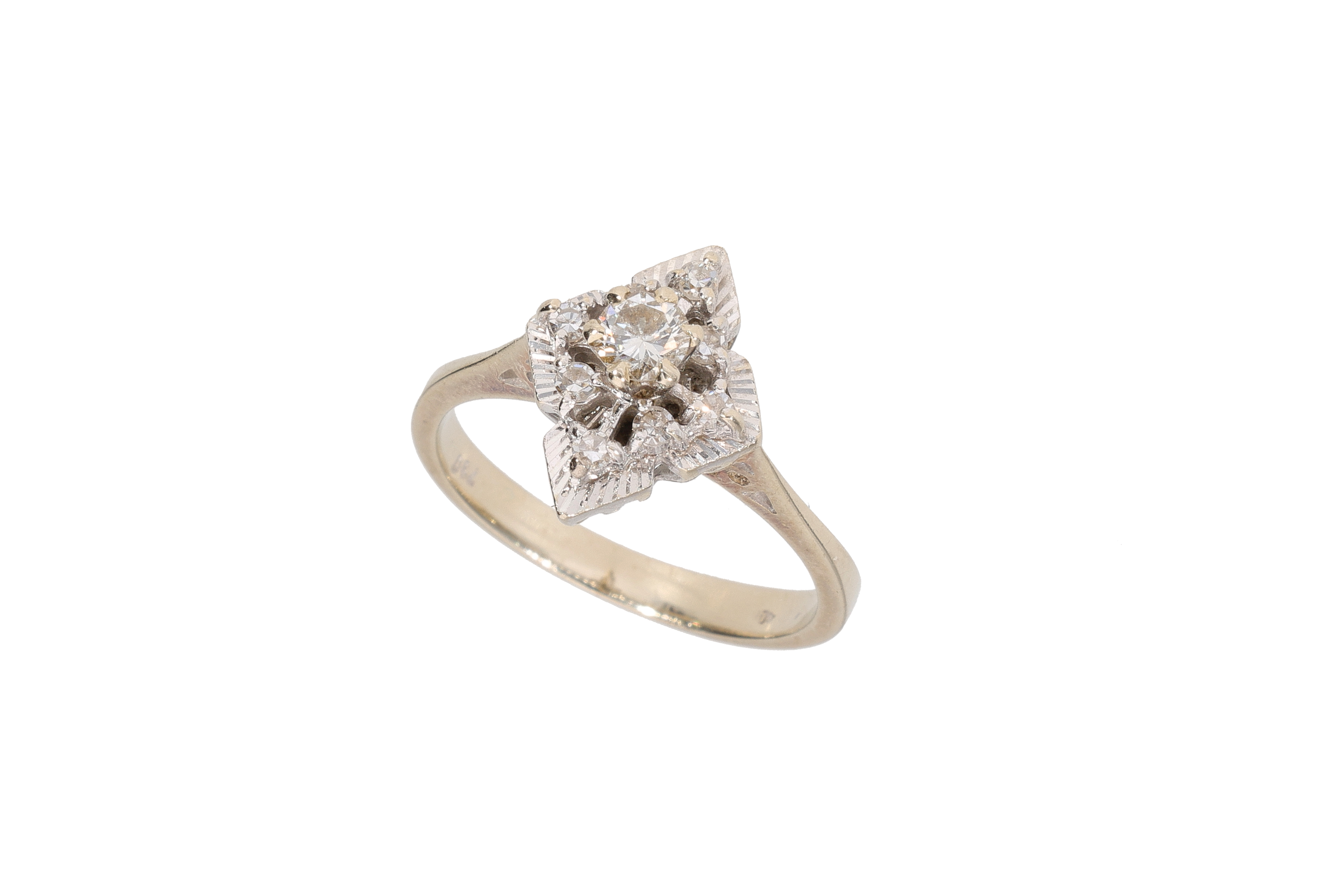 Anello a rombo con diamanti - Asta Preziosi