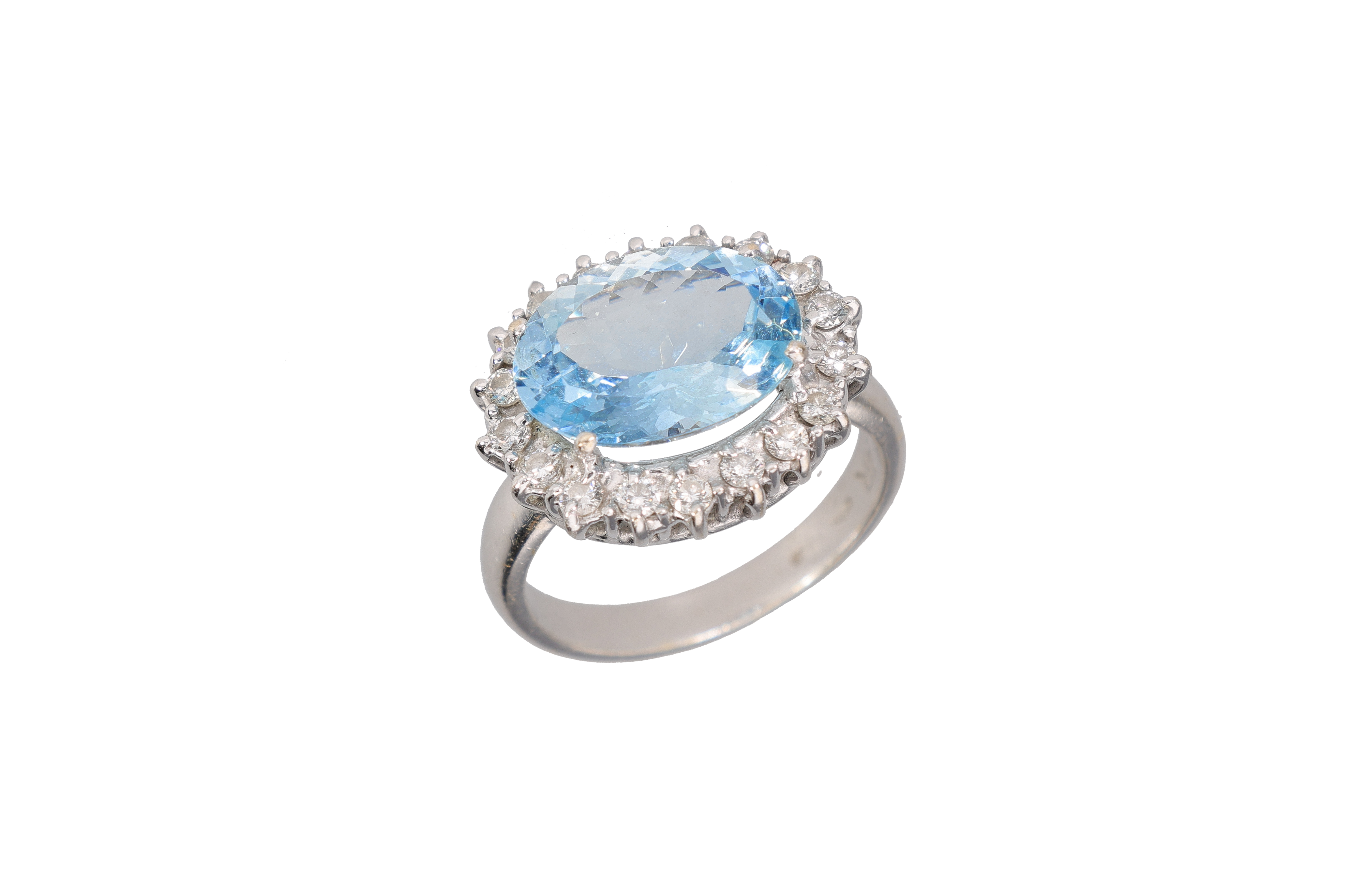 Anello con diamanti e acquamarina - Asta Preziosi
