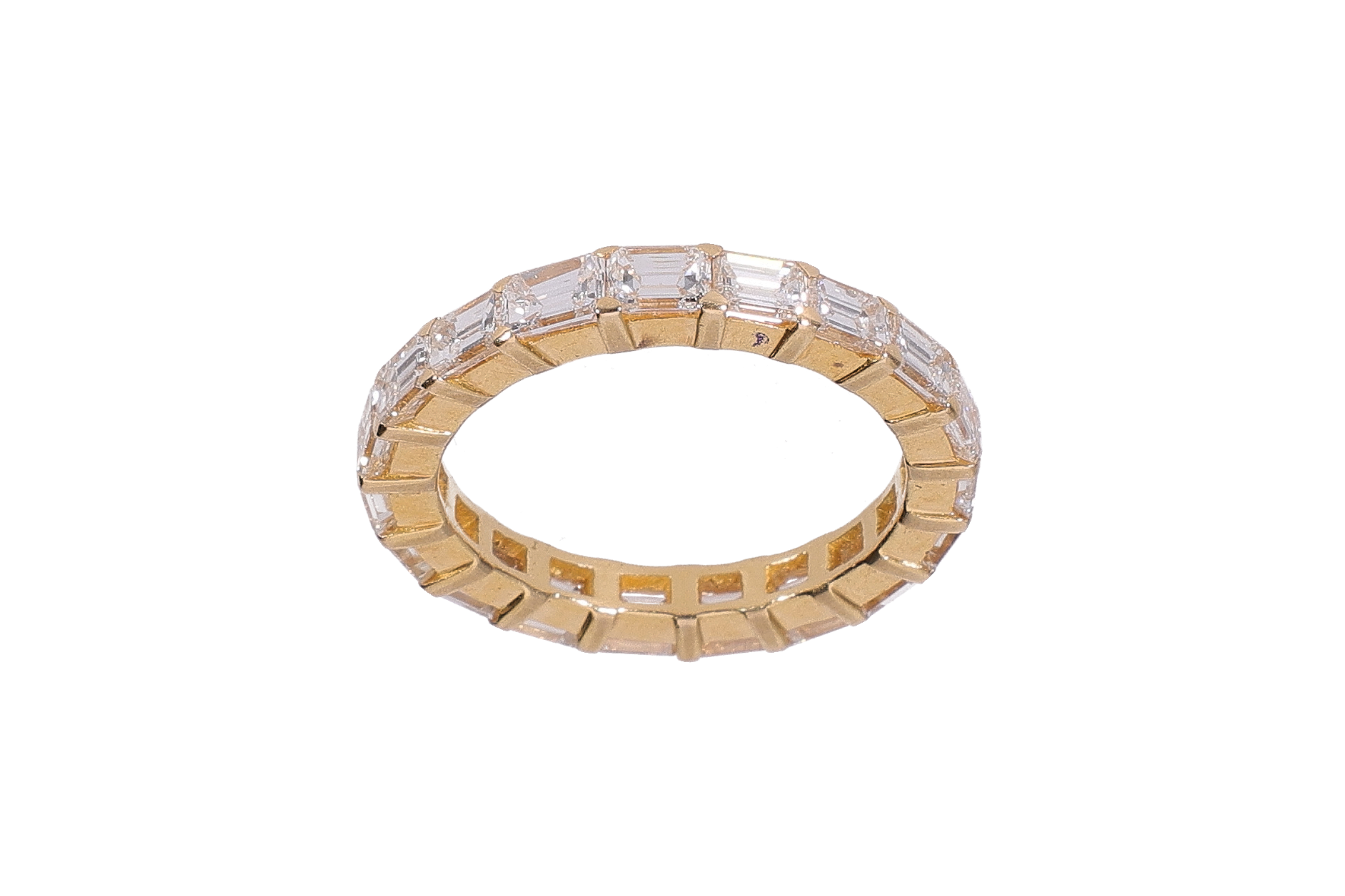 Anello eternity con diamanti - Asta Preziosi
