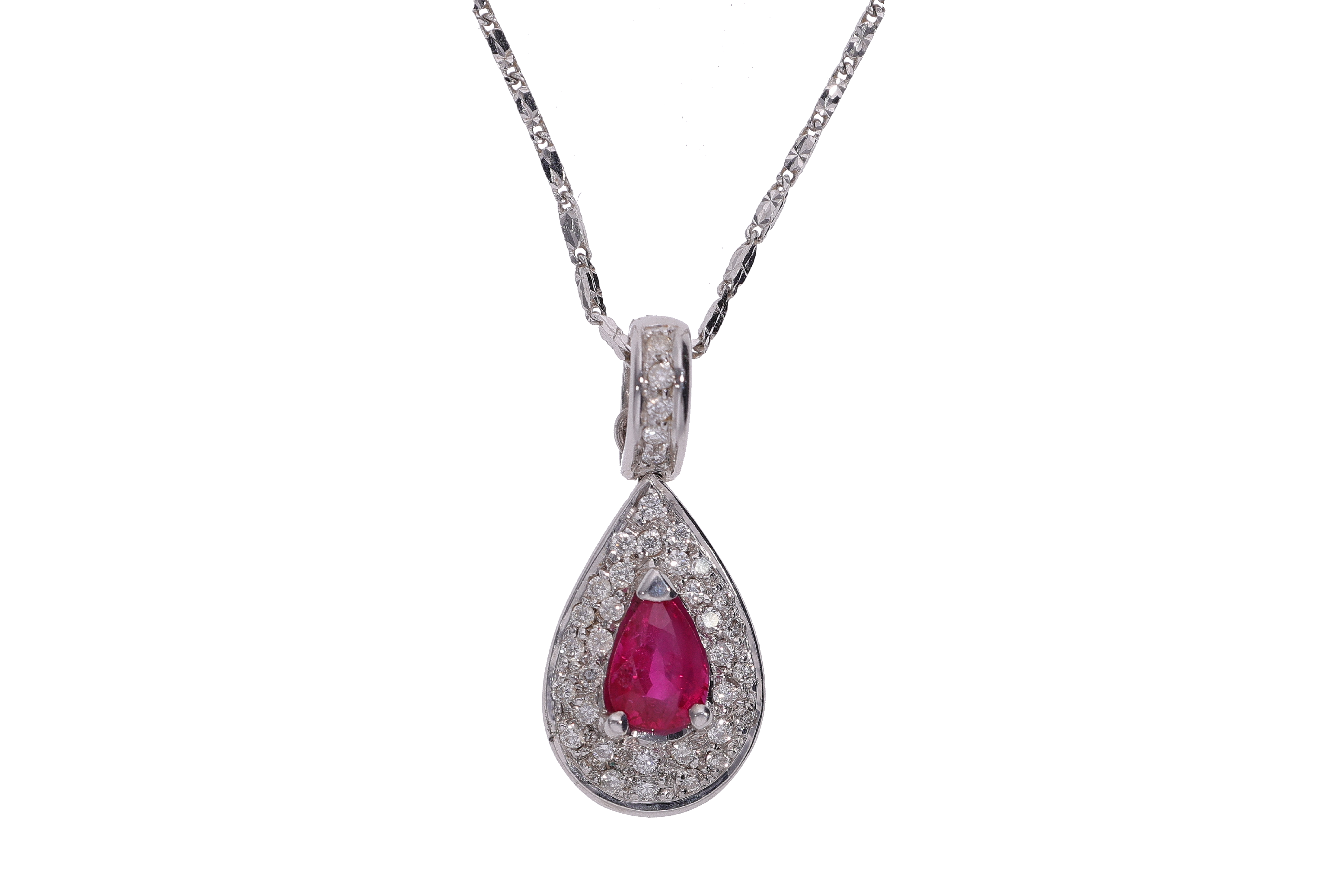 Collana con pendente con diamanti e rubino - Asta Preziosi