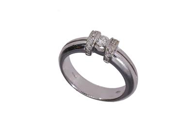 Anello con diamanti - Asta Preziosi Anello con diamanti - Asta Preziosi