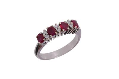 Anello con diamanti e rubini - Asta Preziosi Anello con diamanti e rubini - Asta Preziosi