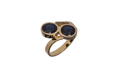 Anello contrarie' con zaffiri - Asta Preziosi