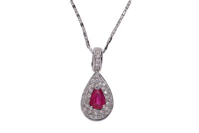 Collana con pendente con diamanti e rubino - Asta Preziosi Collana con pendente con diamanti e rubino - Asta Preziosi