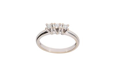 Dinacci, anello trilogy con diamanti - Asta Preziosi Dinacci, anello trilogy con diamanti - Asta Preziosi