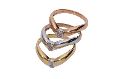 Lotto composto da tre anelli con diamanti - Asta Preziosi Lotto composto da tre anelli con diamanti - Asta Preziosi