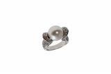 Anello con diamanti e perla coltivata - Asta Preziosi Anello con diamanti e perla coltivata - Asta Preziosi