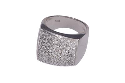 Anello a fascia con pave' di diamanti - Asta Preziosi