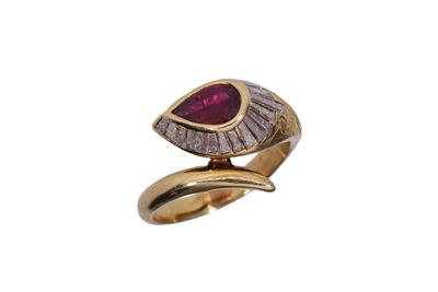 Anello a serpente con diamanti e rubino - Asta Preziosi