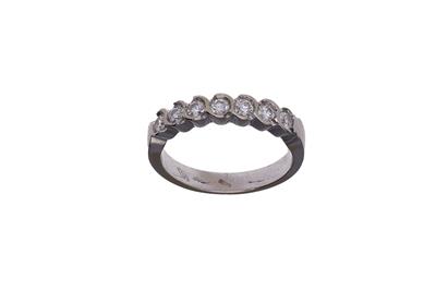 Anello con diamanti - Asta Preziosi