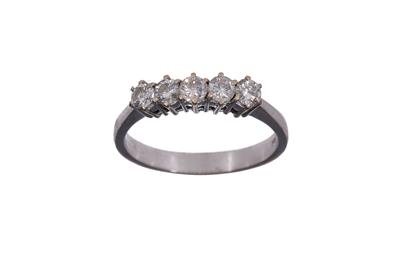 Veretta con cinque diamanti - Asta Preziosi