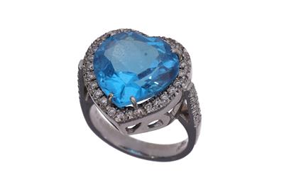 Anello con diamanti e topazio - Asta Preziosi