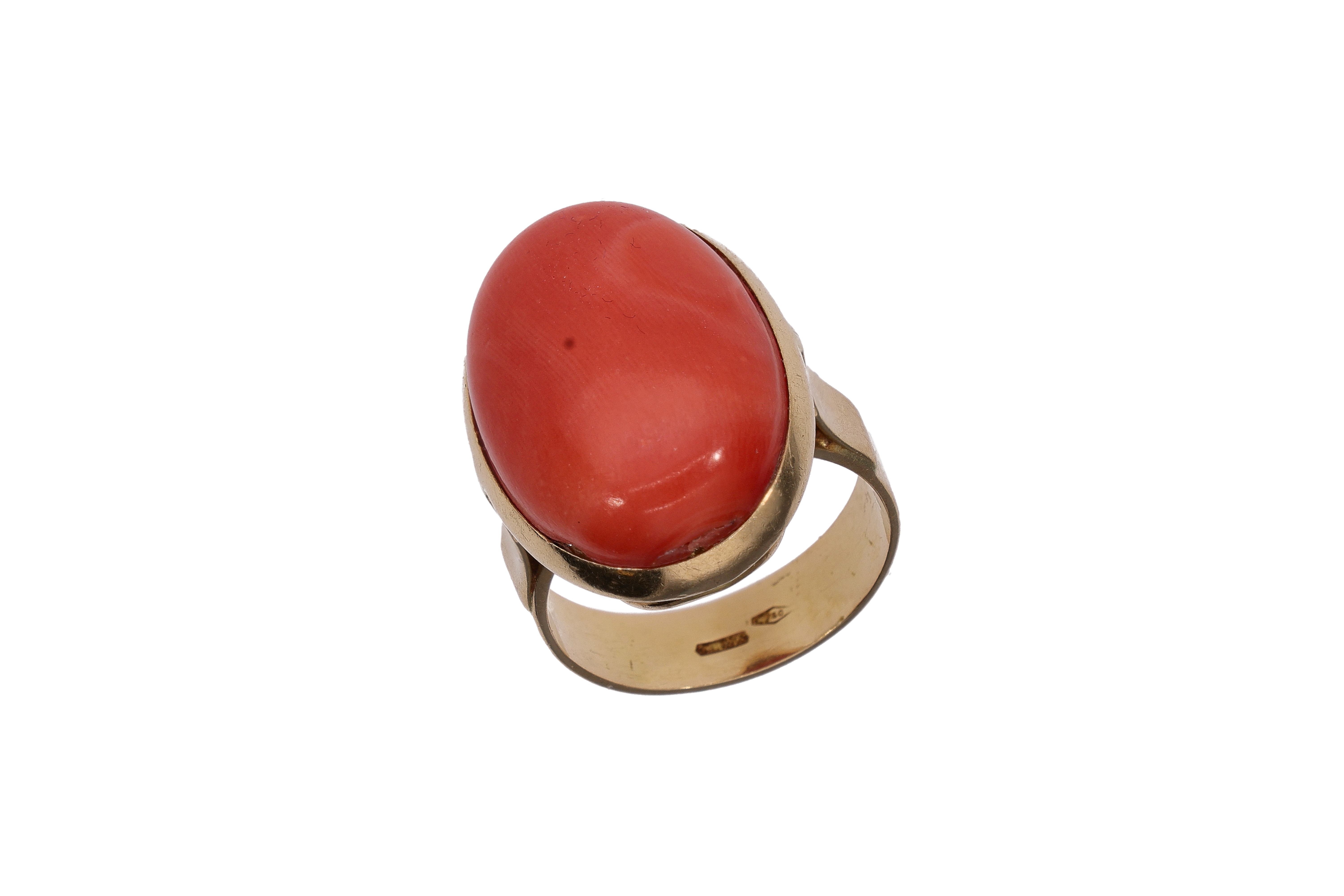 Anello con corallo - Asta Preziosi