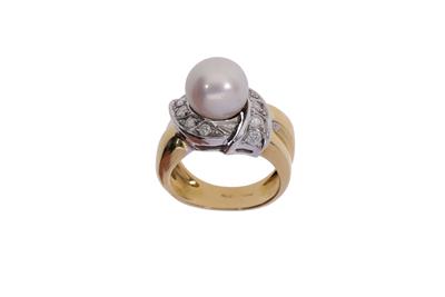 Anello con diamanti e perla coltivata - Asta Preziosi Anello con diamanti e perla coltivata - Asta Preziosi