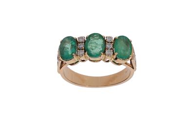 Anello con diamanti e smeraldi - Asta Preziosi Anello con diamanti e smeraldi - Asta Preziosi