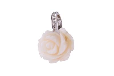 Pendente con rosa di corallo e diamanti - Asta Preziosi
