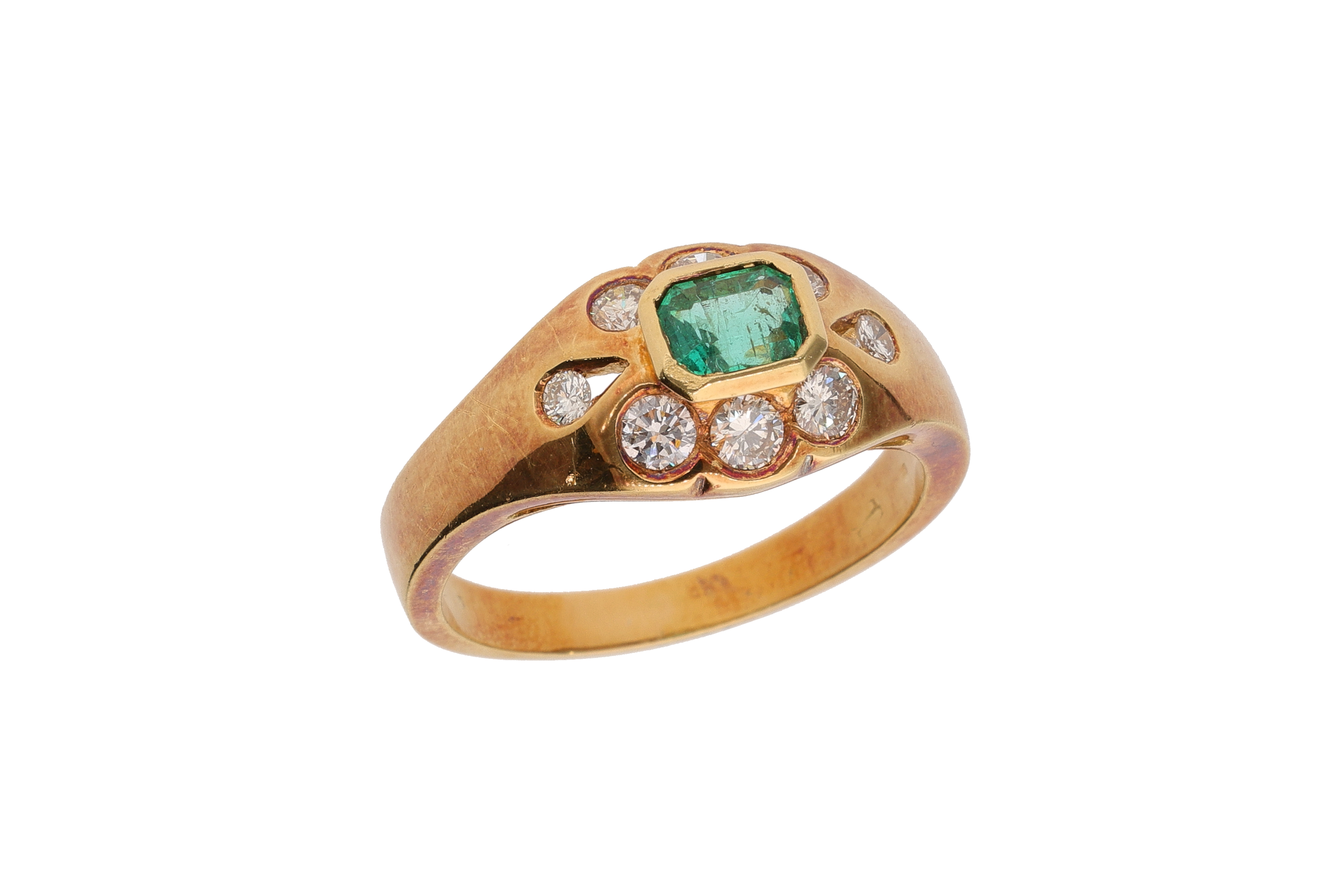 Anello con diamanti e smeraldo - Asta Preziosi