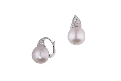 Orecchini con perle australiane e diamanti - Asta Preziosi Orecchini con perle australiane e diamanti - Asta Preziosi