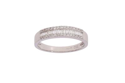 Anello a fascia con diamanti - Asta di San Valentino