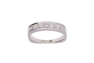 Anello quadrato con diamanti - Asta di San Valentino