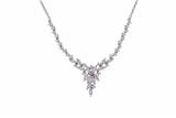 Collier e coppia di orecchini con diamanti - Asta Preziosi Collier e coppia di orecchini con diamanti - Asta Preziosi