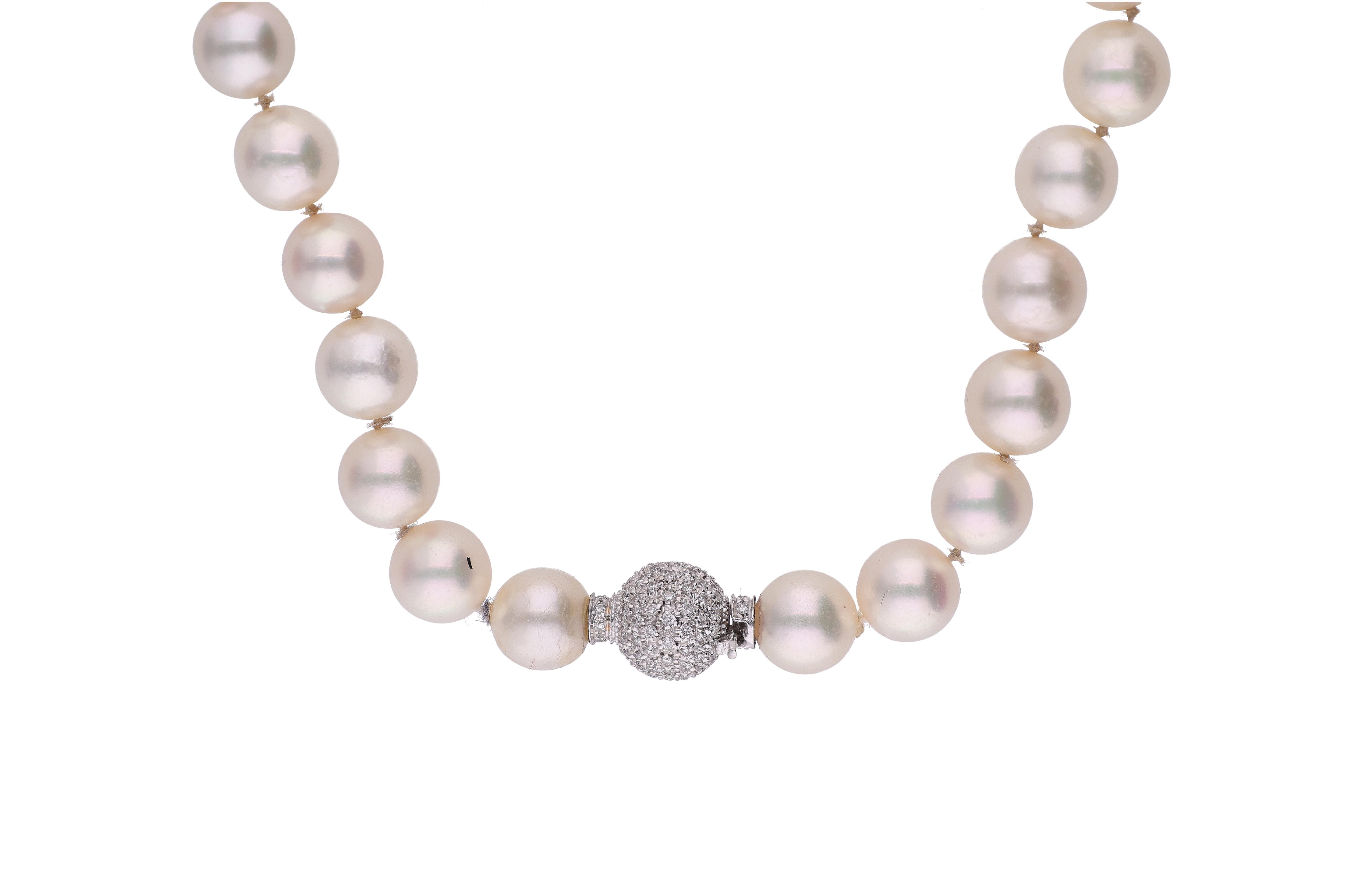 Collana di perle coltivate e diamanti - Asta Speciale Tesori d'autunno
