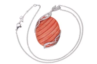 Collana con ciondolo di corallo e diamanti - Asta Speciale Natale