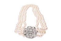 Collana di perle con chiusura di diamanti - Asta Speciale Natale