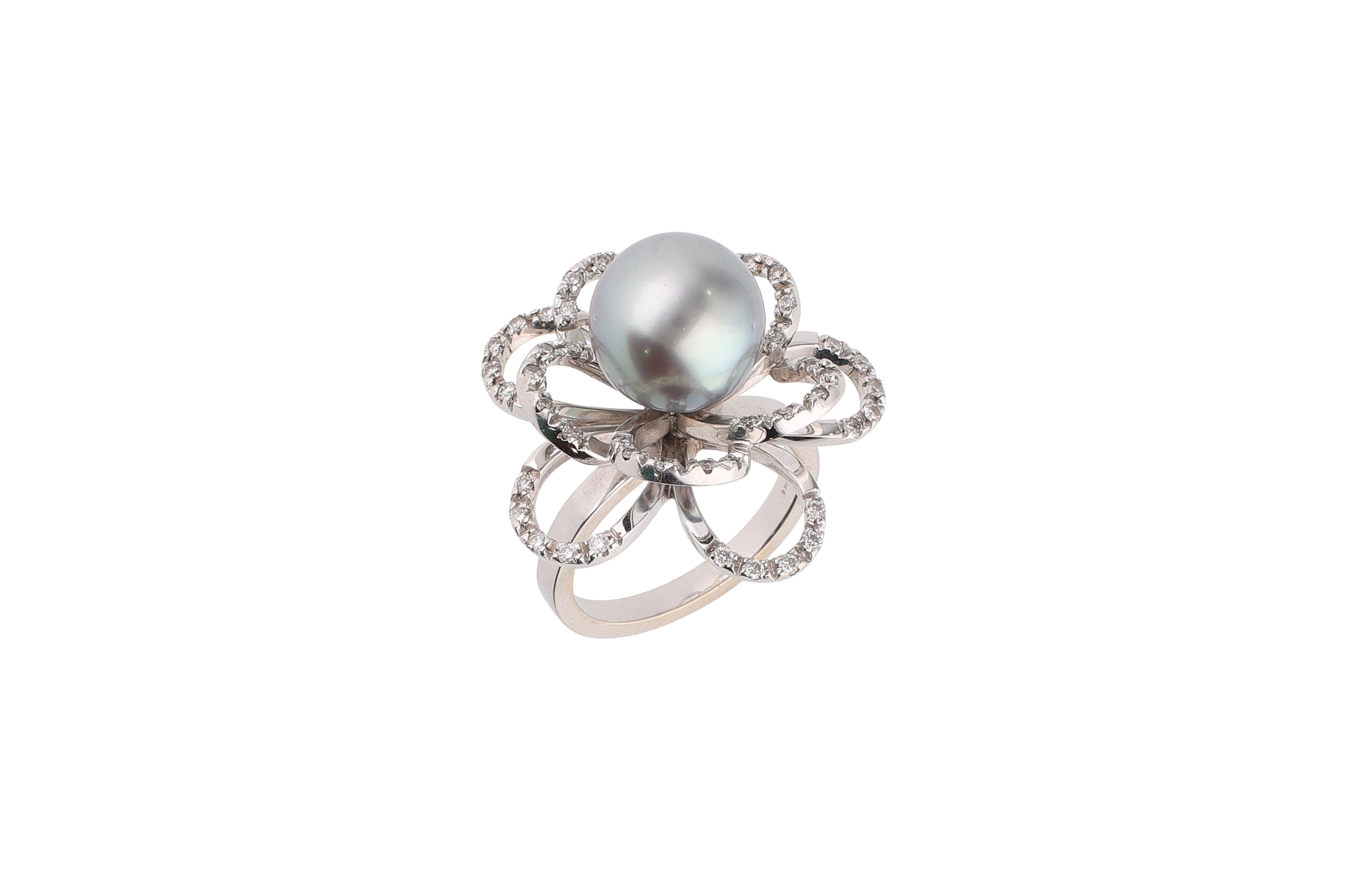 Anello con perla coltivata e diamanti - Asta Speciale Natale