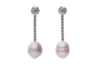 Paio di orecchini con diamanti e perle - Asta Speciale San Valentino