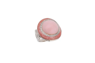 Anello con diamanti, calcedonio centrale e smalto - Asta Speciale San Valentino