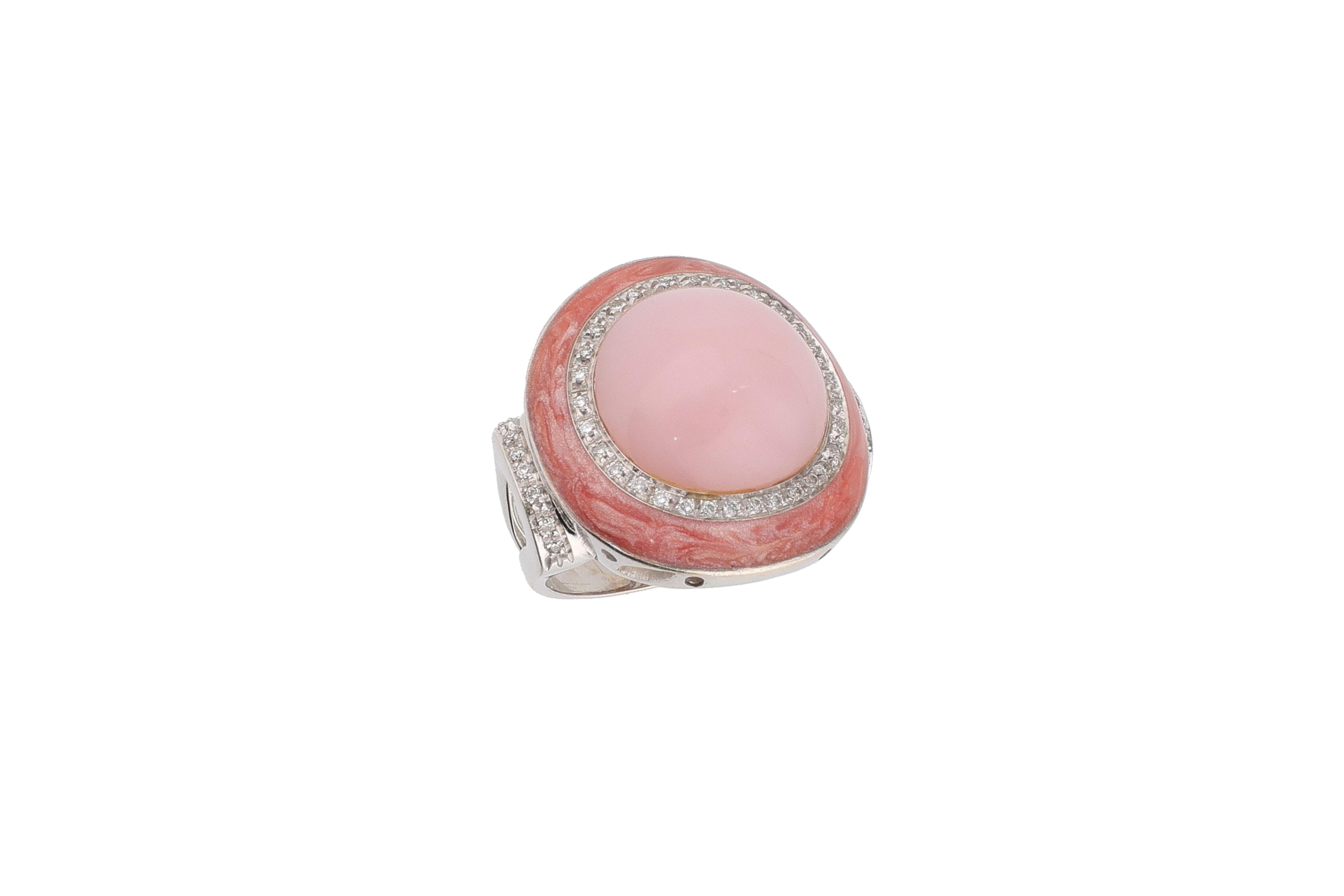 Anello con diamanti, calcedonio centrale e smalto - Asta Speciale San Valentino